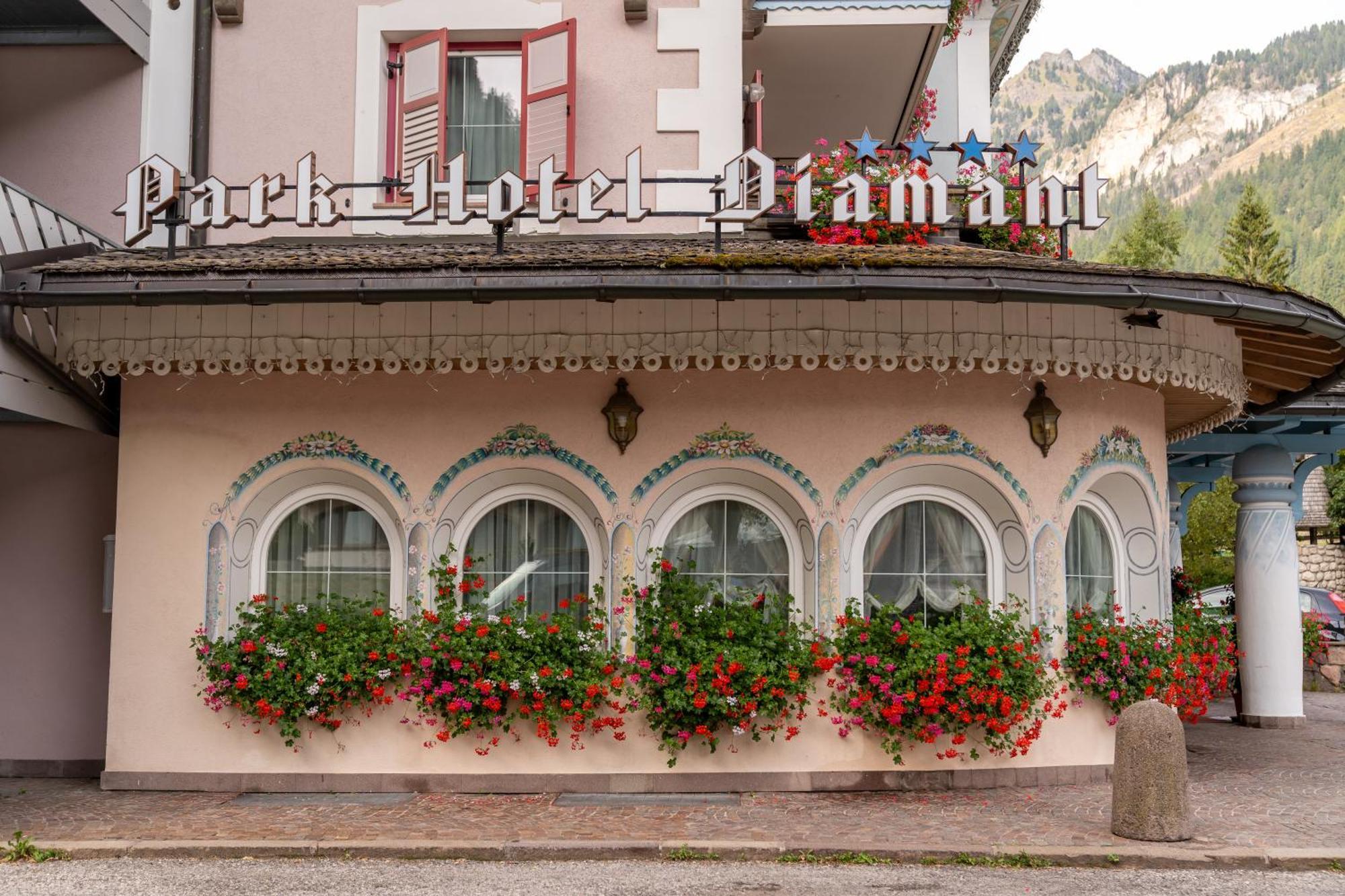 קאמפיטלו די פאסה Hotel Diamant Park מראה חיצוני תמונה